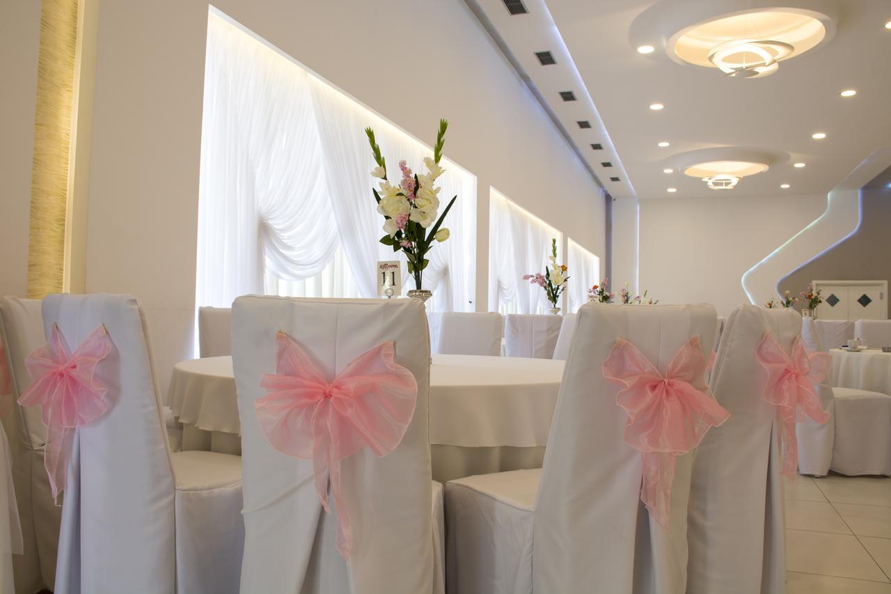 King Hotel Печ Экстерьер фото